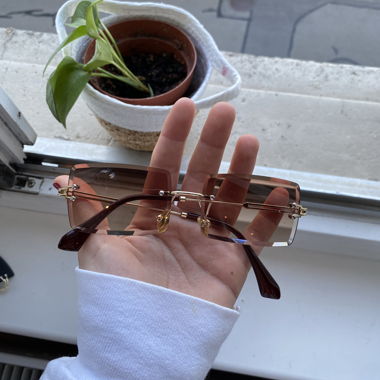 2 occhiali da sole