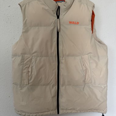 Sleeveless vest