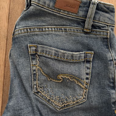 Jeans Subdued avec broderie