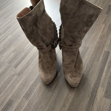 Stivali in camoscio marrone