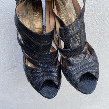 Buffalo High Heels