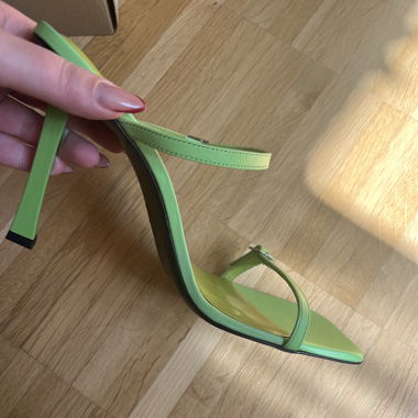 High Heels by Far 