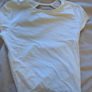 Top Bershka bianco
