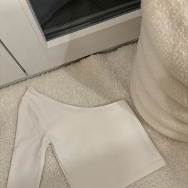 Pull une épaule blanc 