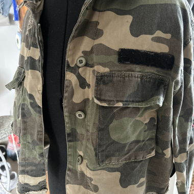Bershka Camouflagejacke