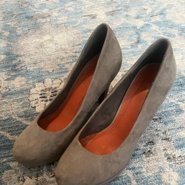Beige pumps
