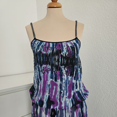 Leichte Sommer-Top mit abstraktem Muster
