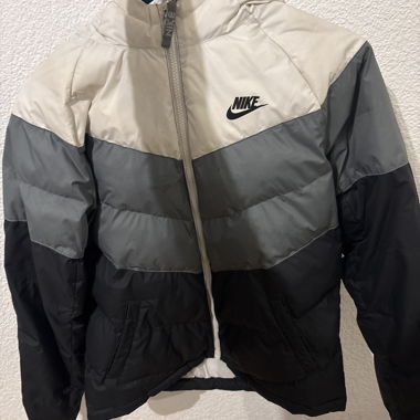 Nike-Jacke