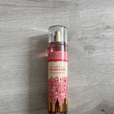 Bath & Body Works – “Strawberry Pound Cake”