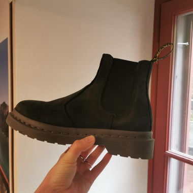 Dr. Martens Chelsea Boots