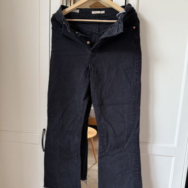 Black Levi‘s Jeans