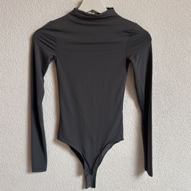Body gris à manches longues