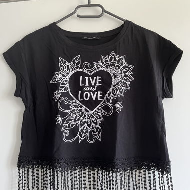 Short black top