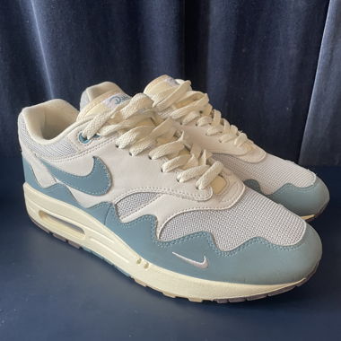 Nike Patta 43