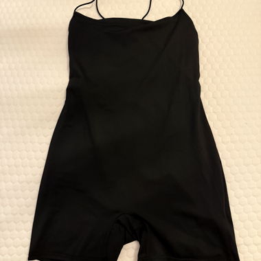Kurzer schwarzer Body/Combishort