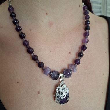 Collier véritables améthystes. 