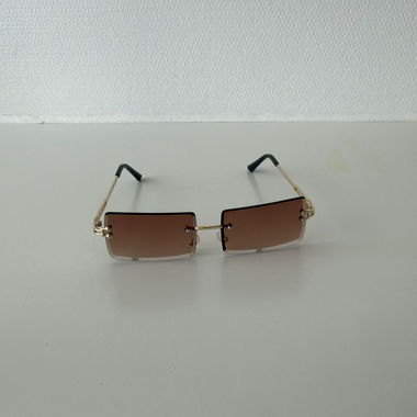 Rechteckige Sonnenbrille