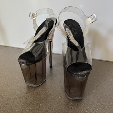 Klare 8-Zoll-High-Heels (US7)