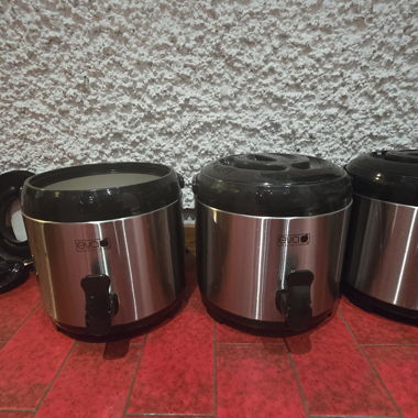 Set of 3 insulated stainless steel dispensers with tap