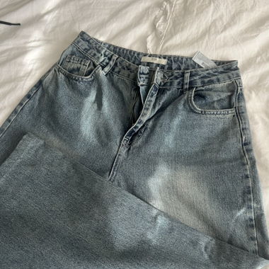 Helle Momjeans