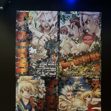 Band 1-2-3-7 des Mangas Dr.Stone