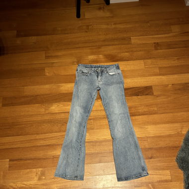 Low waist boot cut jeans 
