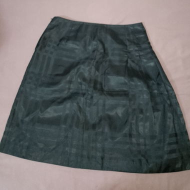 Schwarzer H&M knielanger Rock Gr. 38