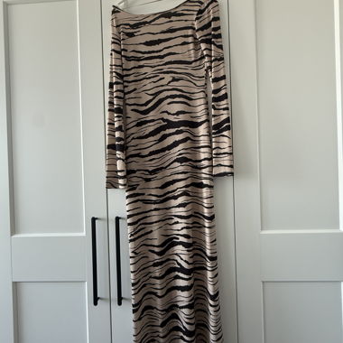 Long Sleeve Maxi Dress Zebra Print Open Back