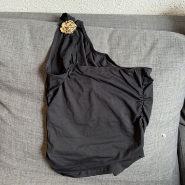 Top monospalla nero