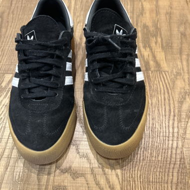 Baskets Adidas