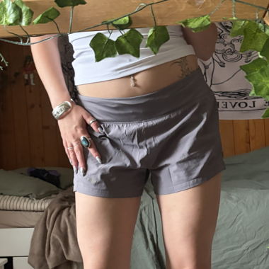 grey nike running shorts 