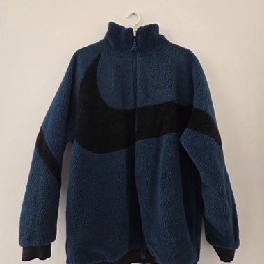 Nike Big Swoosh Reversible Boa jacket