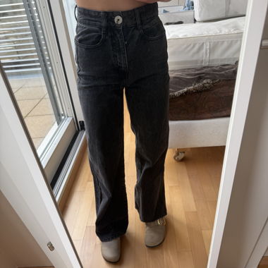 jeans taille haute noir à jambes larges Zara