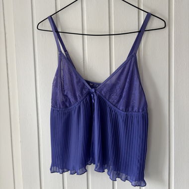Camisole in pizzo viola