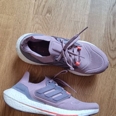 Ultraboost 22, 38 2/3