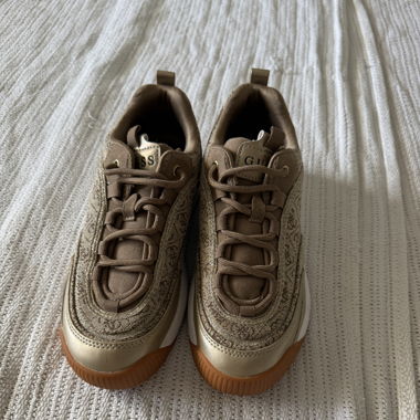 Schuhe