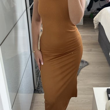 Ribbed Knit Midi Dress