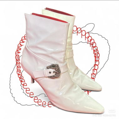 Bottines blanches en simili cuir à bout pointu