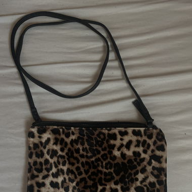 Tasche mit Leopardenprint