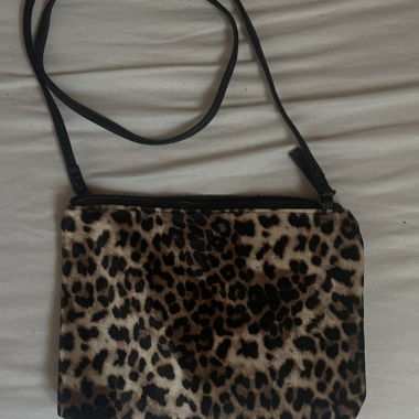 Tasche mit Leopardenprint