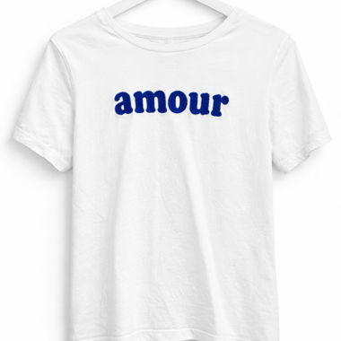 T-shirt bianco con stampa « amour »