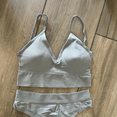 Sous-vêtements jamais portés Taille S