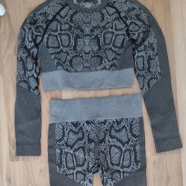 4 ensemble de sport Taille M