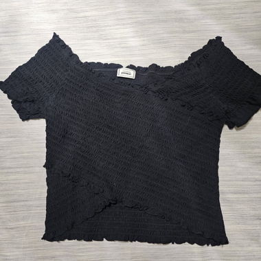 Black Smocked Cropped Top Pimkie
