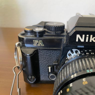 Nikon FA mit 3 Objektiven