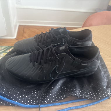 Nike Tiempo Legend 10 Elite Leder AG 44.5 Fussballschuhe