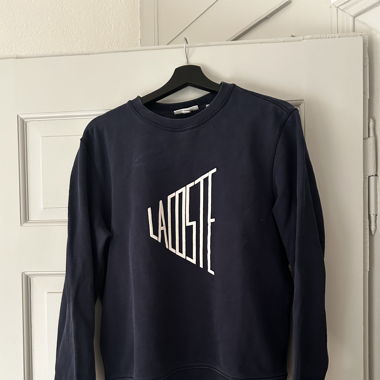 Vintag Lacoste Sweatshirt Size: M; Navyblue