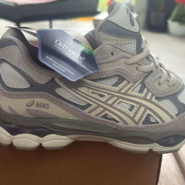 ASICS GEL-NYC Sneakers