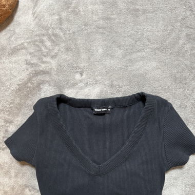 Cropped Black Shirt 