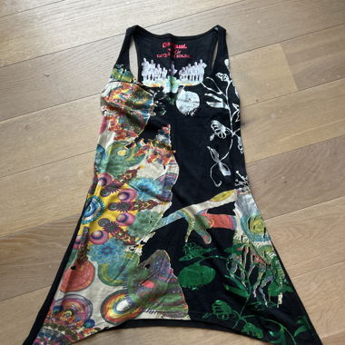 Buntes asymmetrisches Trägertop